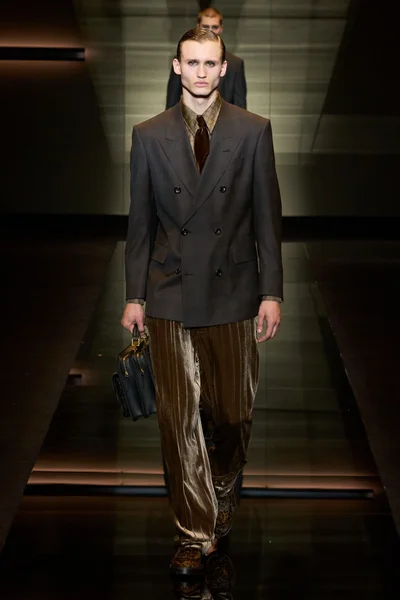 Look 20